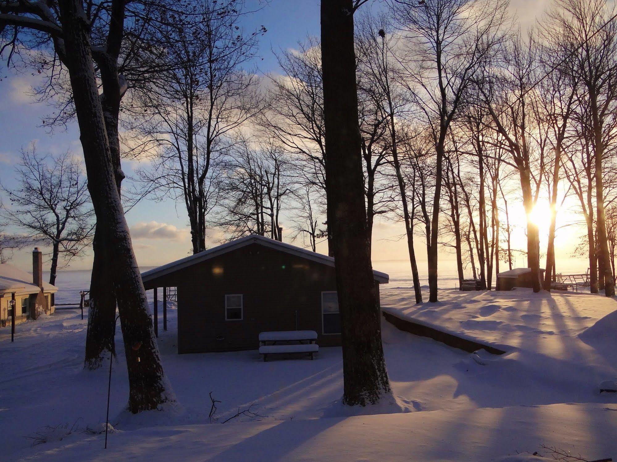 Sunset Resort Prudenville Екстериор снимка