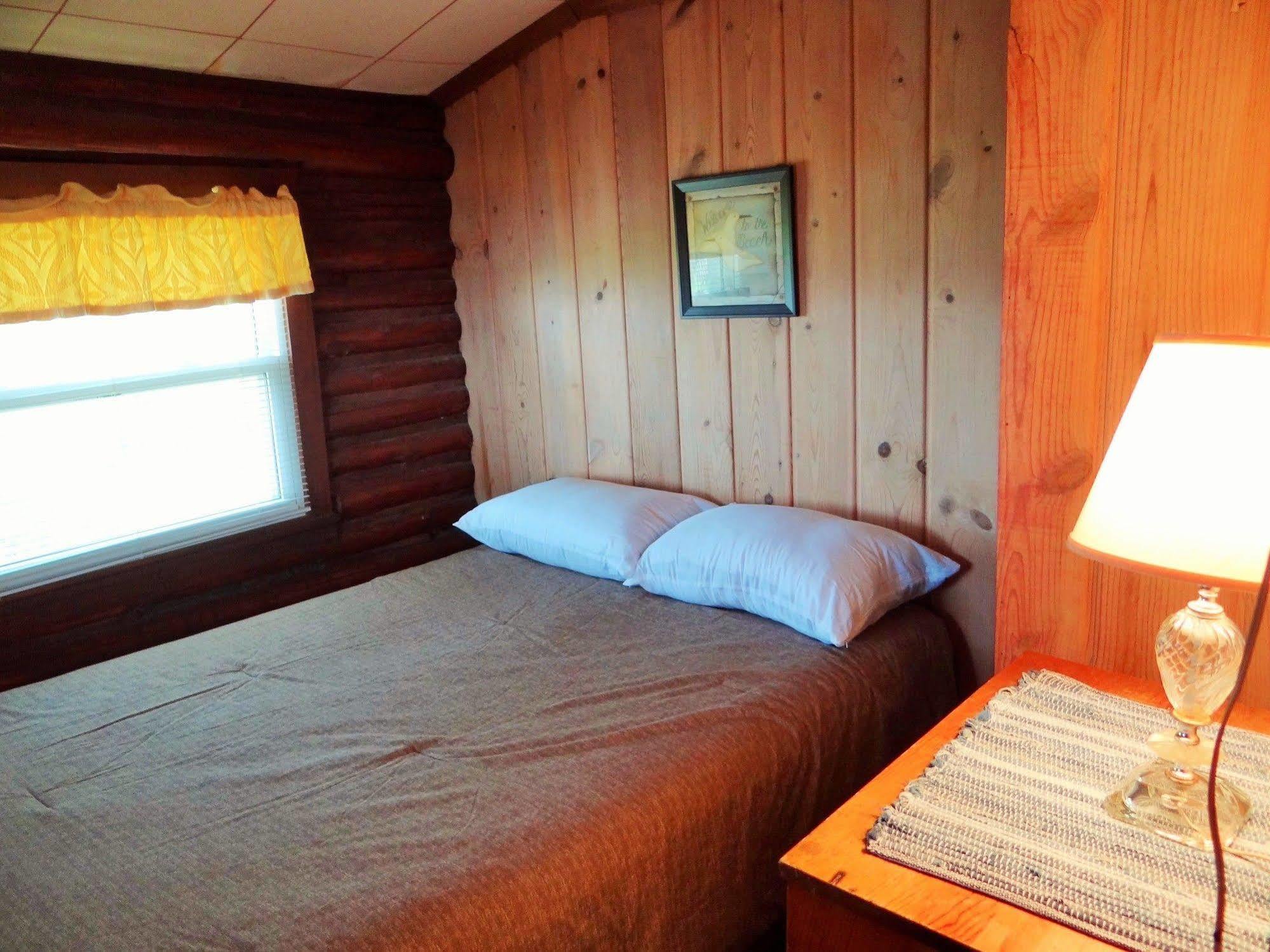 Sunset Resort Prudenville Екстериор снимка