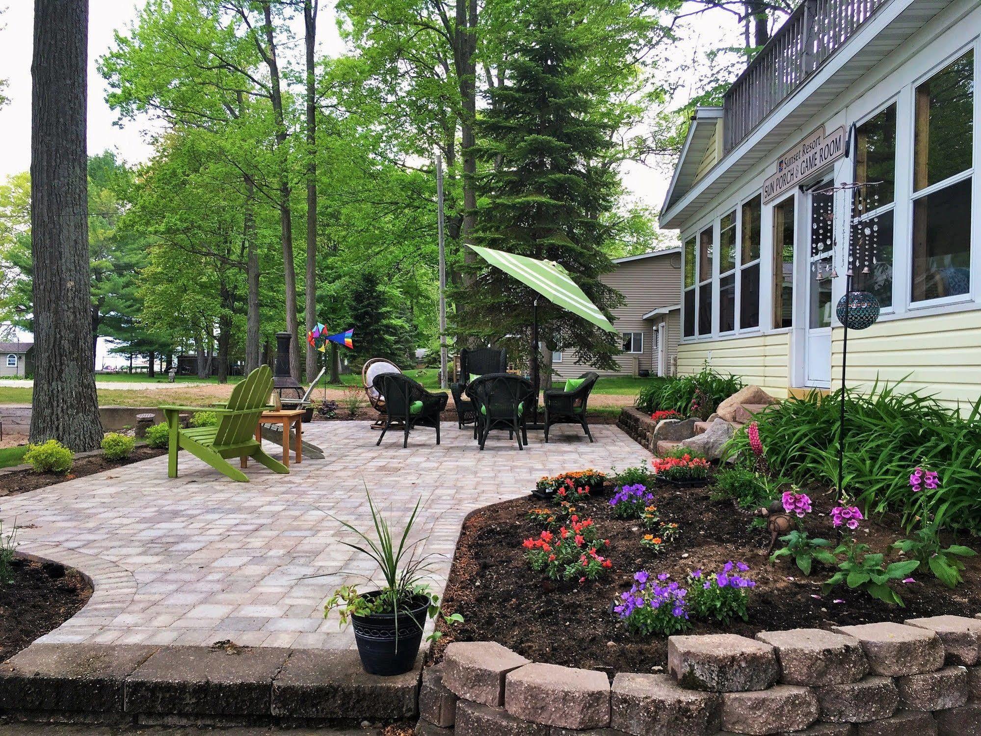 Sunset Resort Prudenville Екстериор снимка